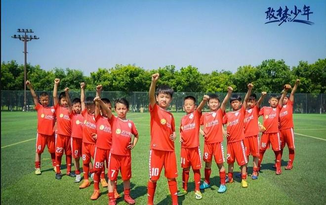 16年前,大喊“我爸是李刚”的李启铭,出狱后父母拒绝与其相认