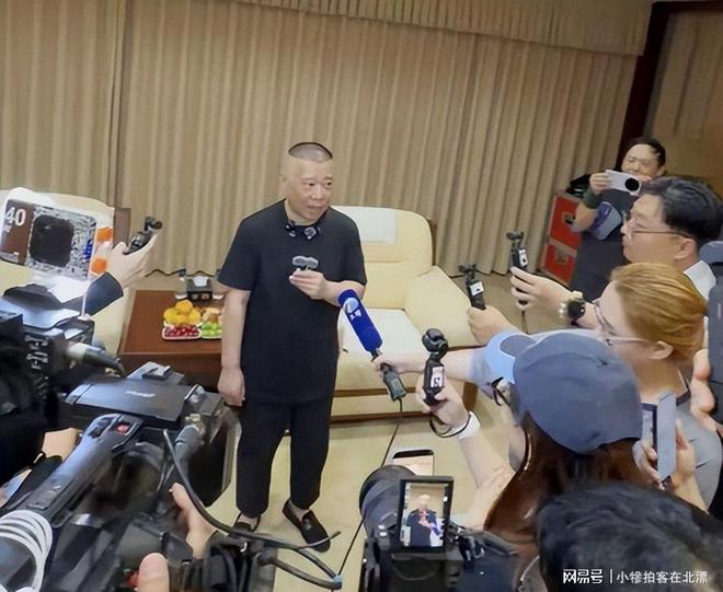 泪目！40岁魔笛告别世界杯：最后一舞谢幕 老友C罗送上安慰和拥抱
